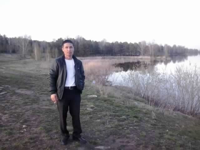  6013239  Men, 52 ,    
