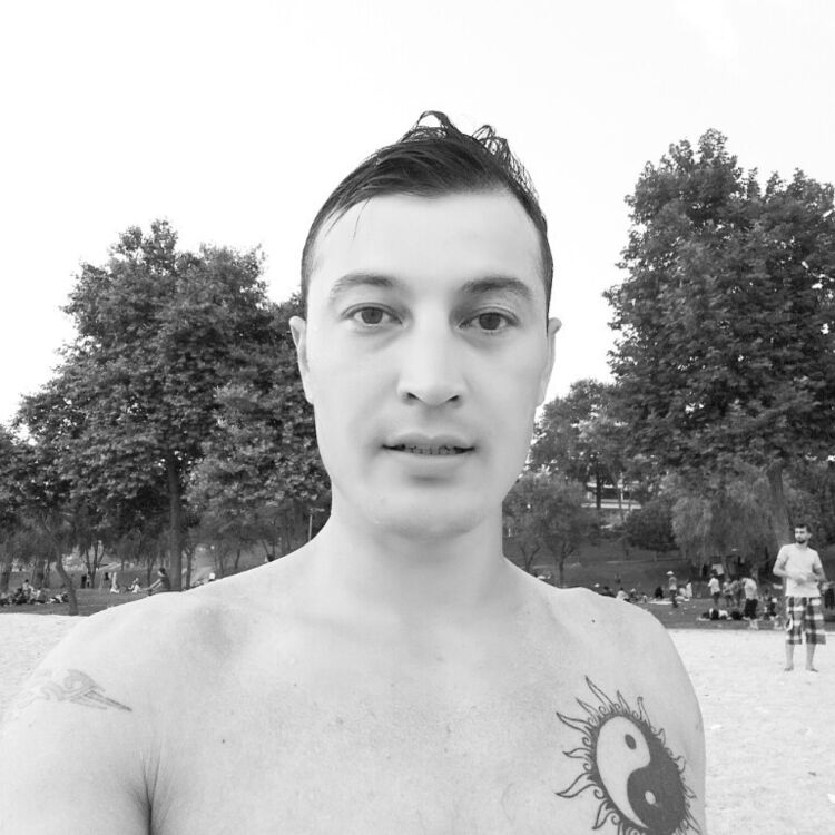  6788919  Farik, 34 ,    