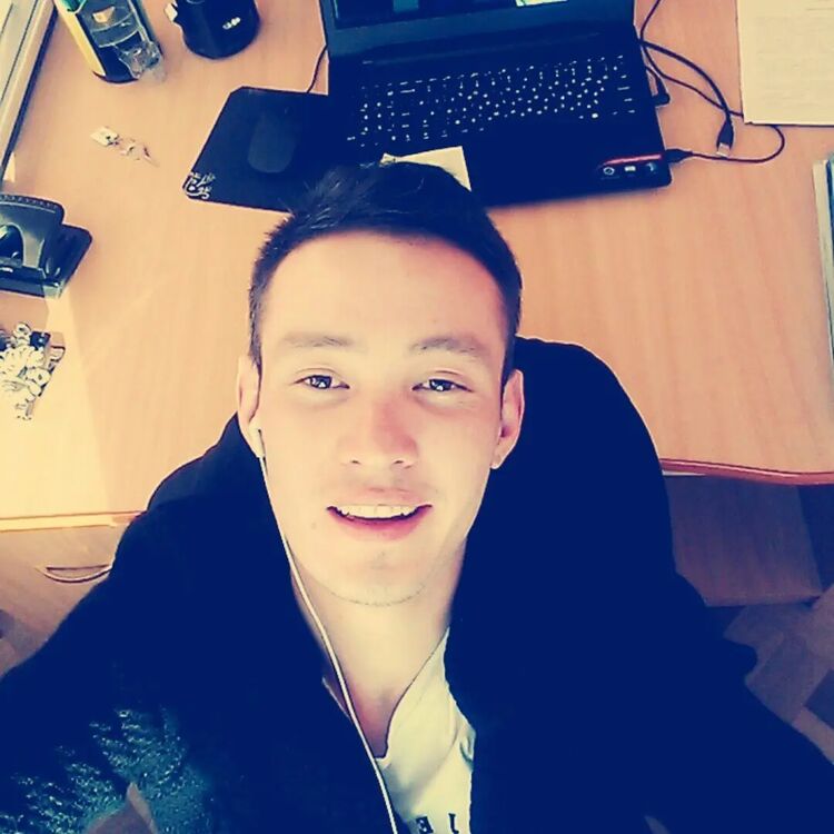  50179009  Alibek, 32 ,    