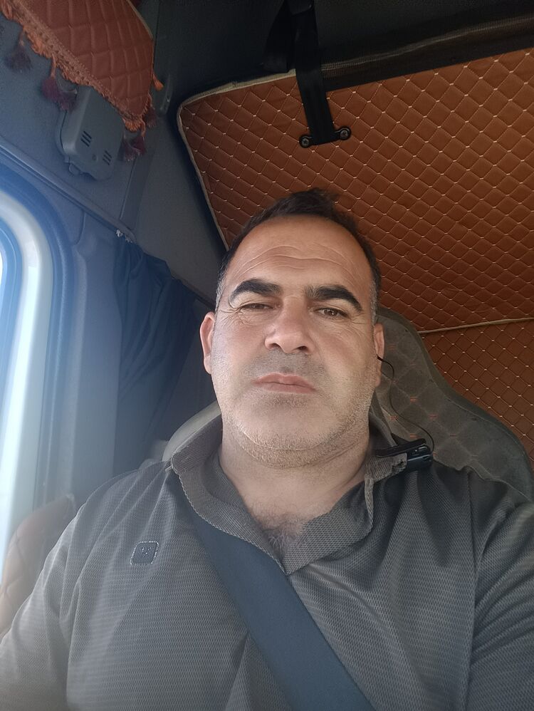  --,   Mehmet, 42 ,   ,   