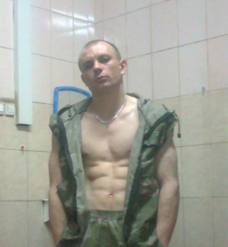  44338569  , 35 ,    