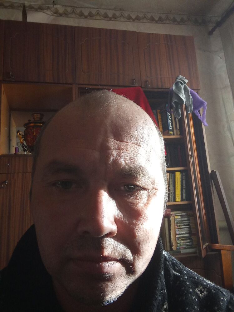  33152589  Gainullin, 41 ,    