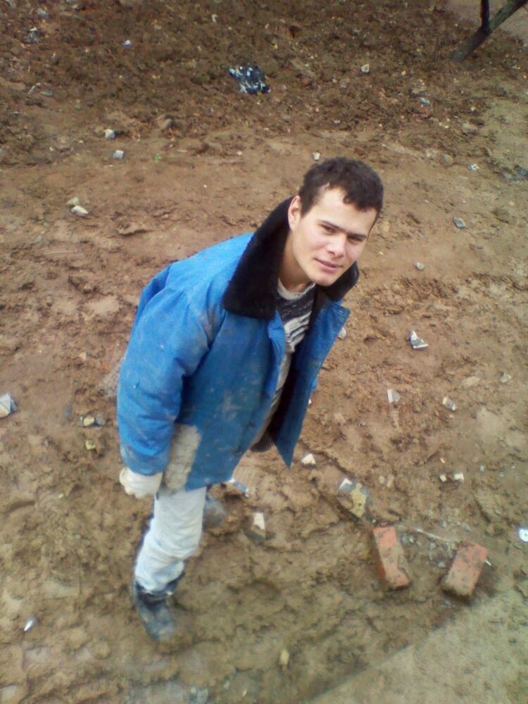  5167209  Denis, 34 ,    