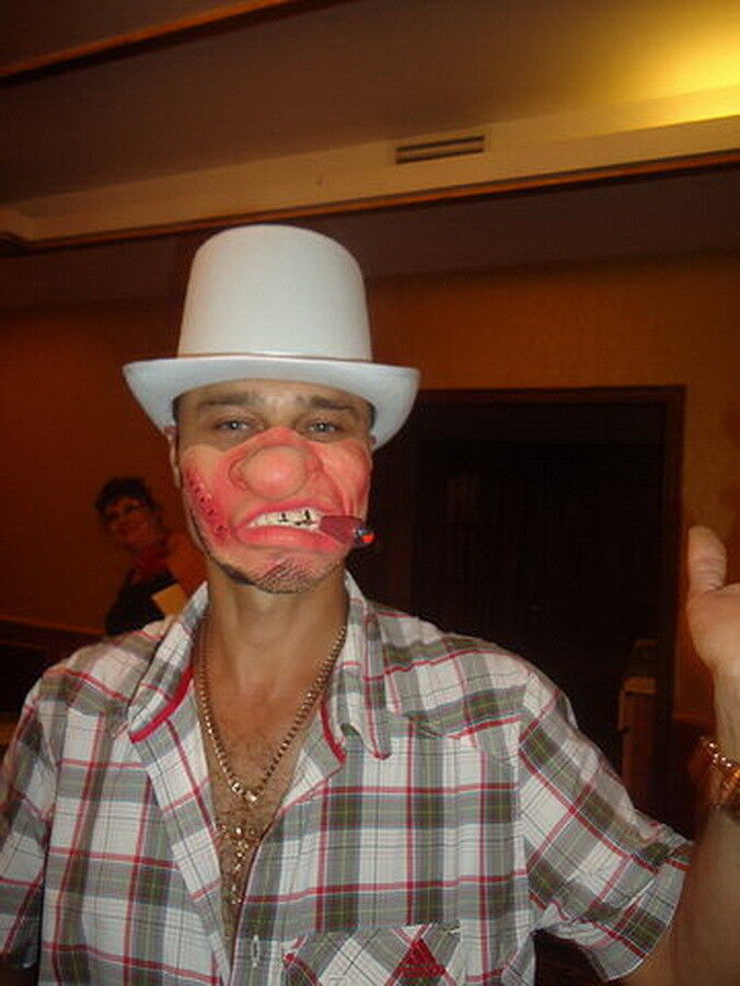  10685339  Nikolas, 55 ,    
