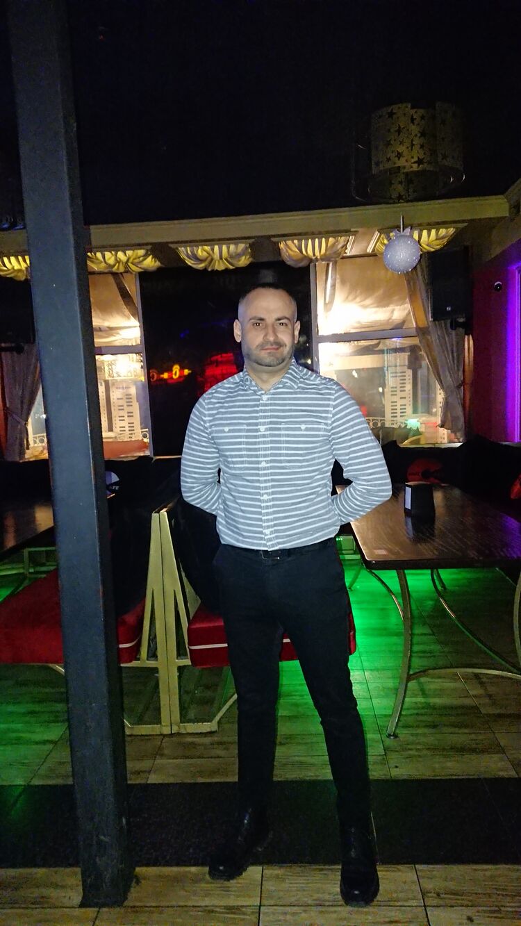  ,   Niko, 36 ,   ,   