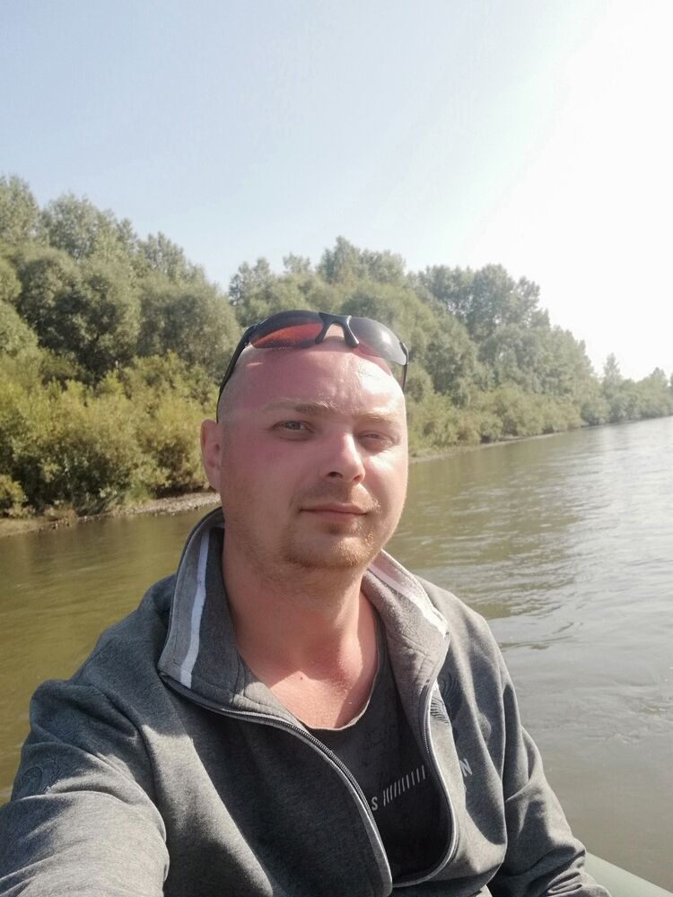 ���� 25588299 ������� �������, 37 ���, ���� ���������� � ������������