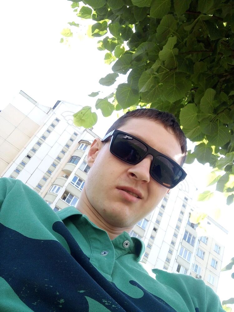  33677199  Alex, 34 ,    