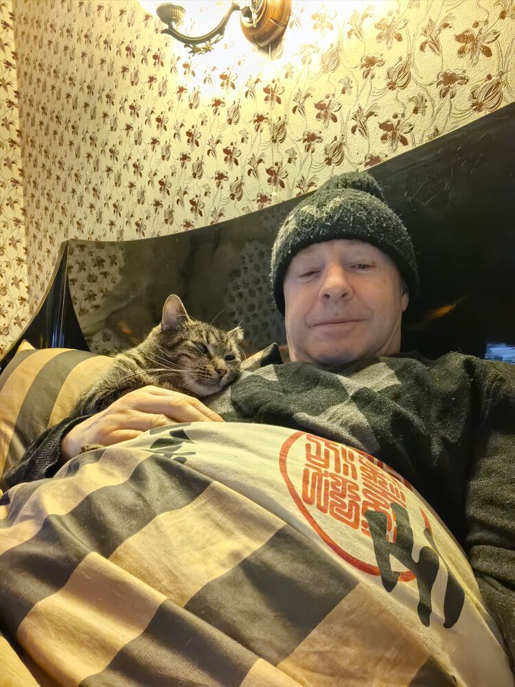  54161719  , 47 ,    -