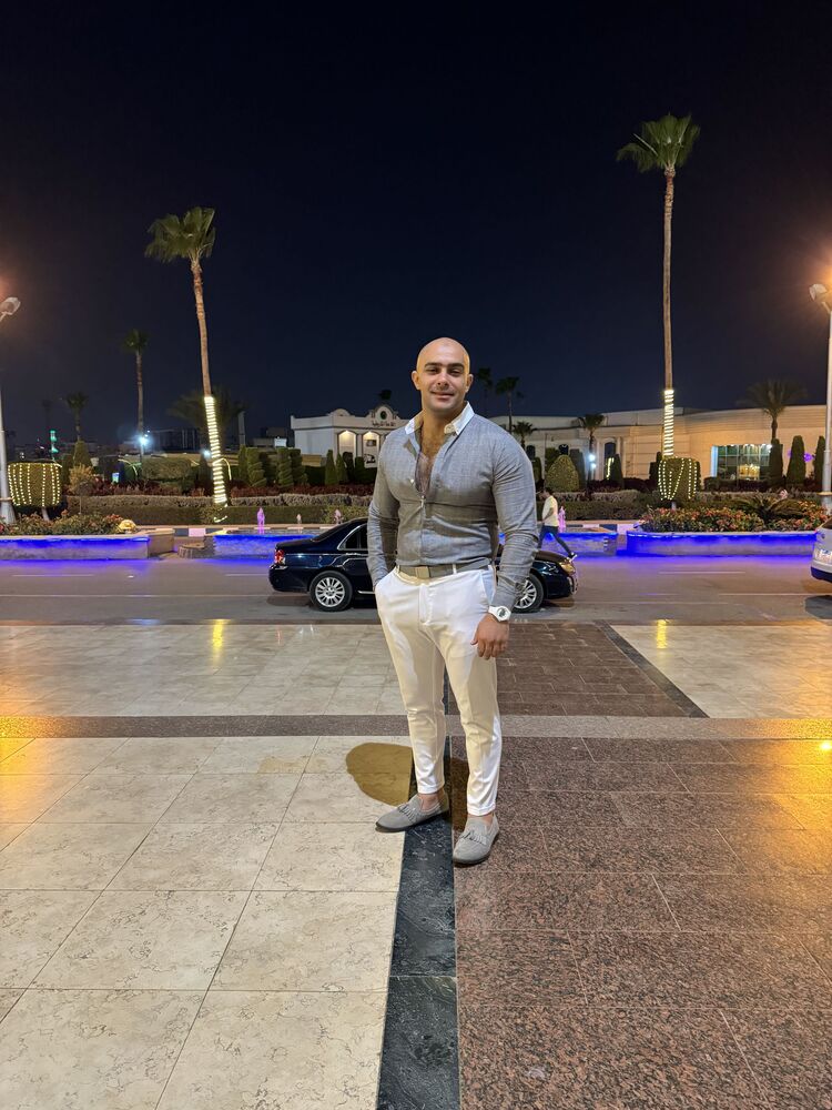  ,   Zaki, 31 ,   ,   