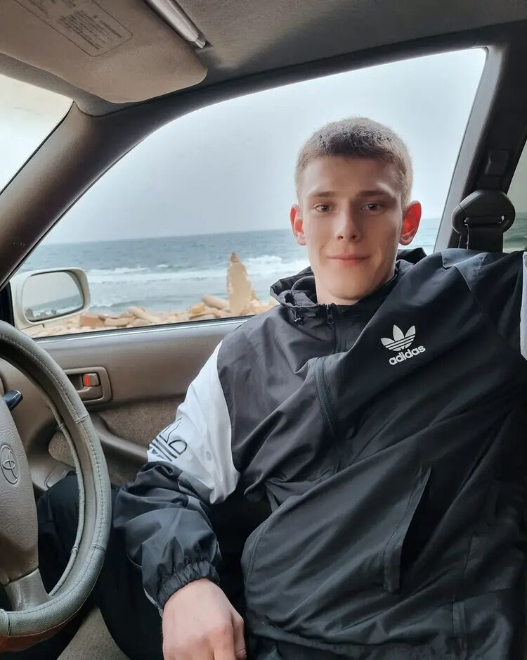 ���� 37985929 ����� ����, 25 ���, ���� ���������� � ������������