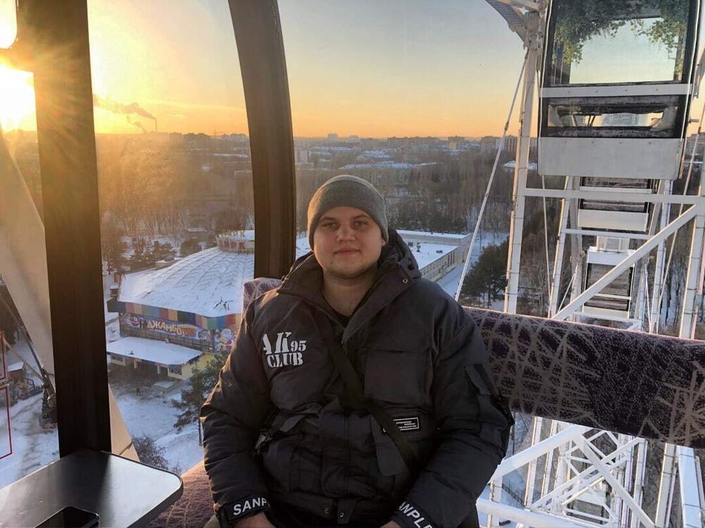  26880439  Denis, 26 ,     