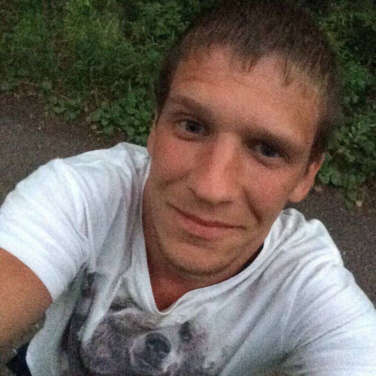  38879569  Alexandr, 36 ,    