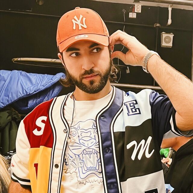  54425859  Shahzod, 27 ,    