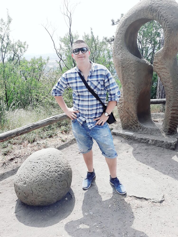  Praha,   Nikolas, 31 ,     , c 