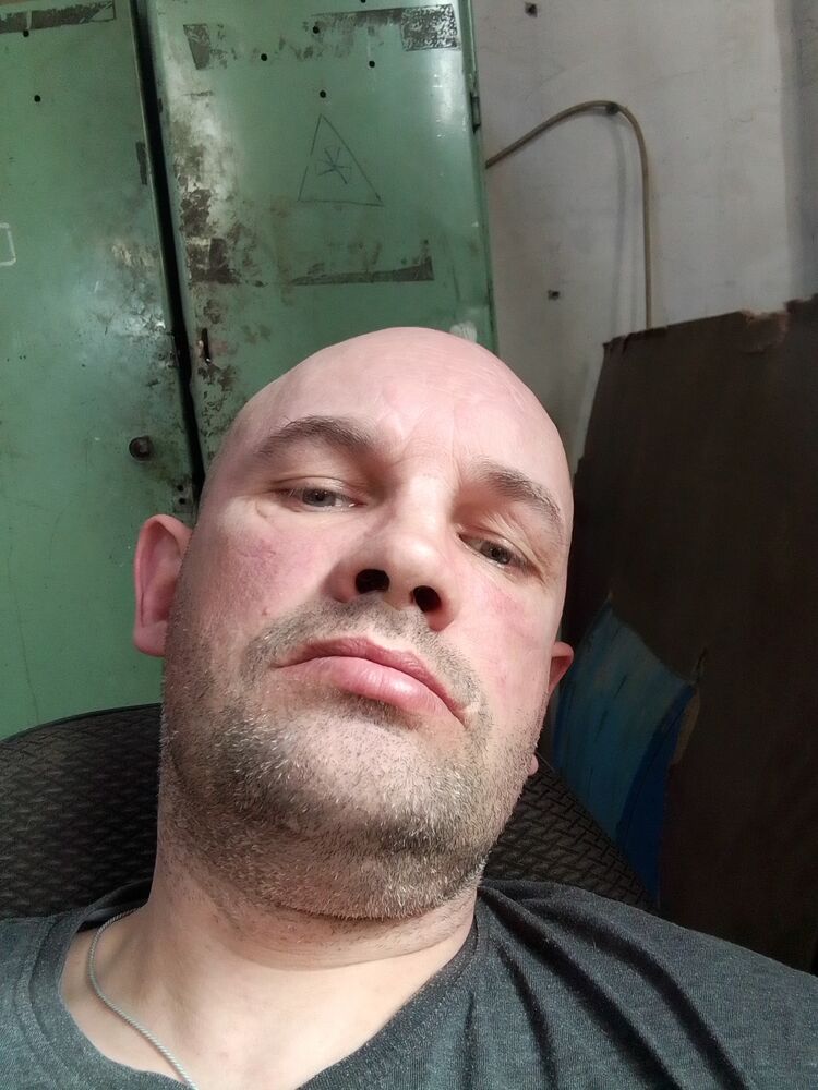  ,   Aleksandr, 45 ,   c 