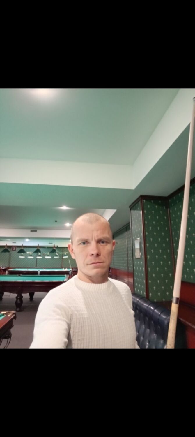  48566669  Rostislav, 40 ,    -