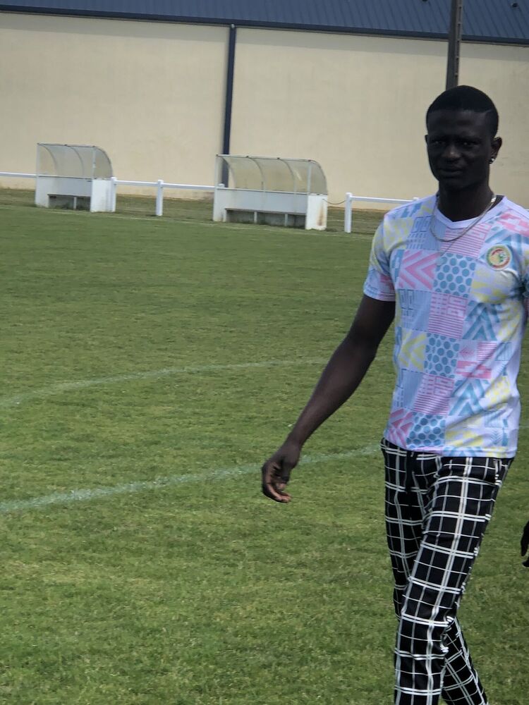  43676619  Michel, 21 ,    Orleans