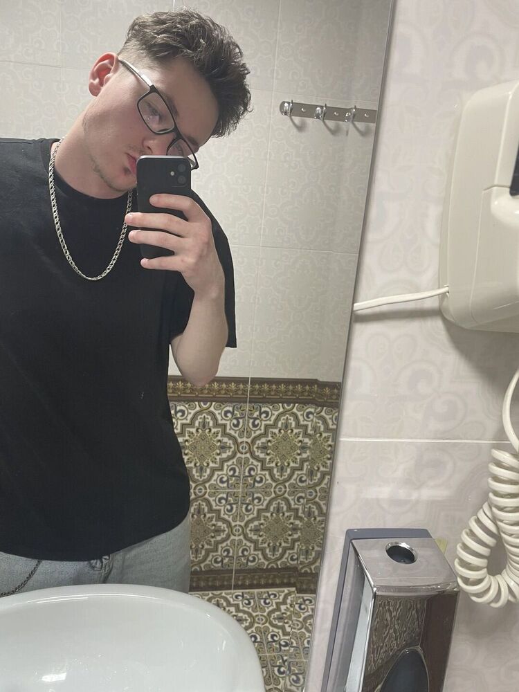  ,   David, 23 ,   ,   