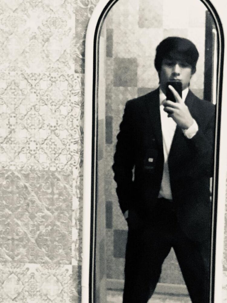  52734999  Abubakr, 18 ,    