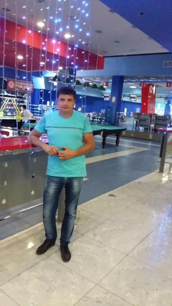  8007969  Ruslan, 44 ,    