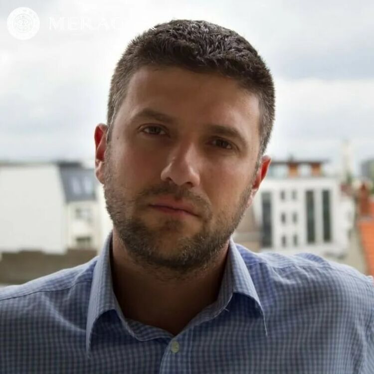 ,   Sandro, 38 ,   ,   