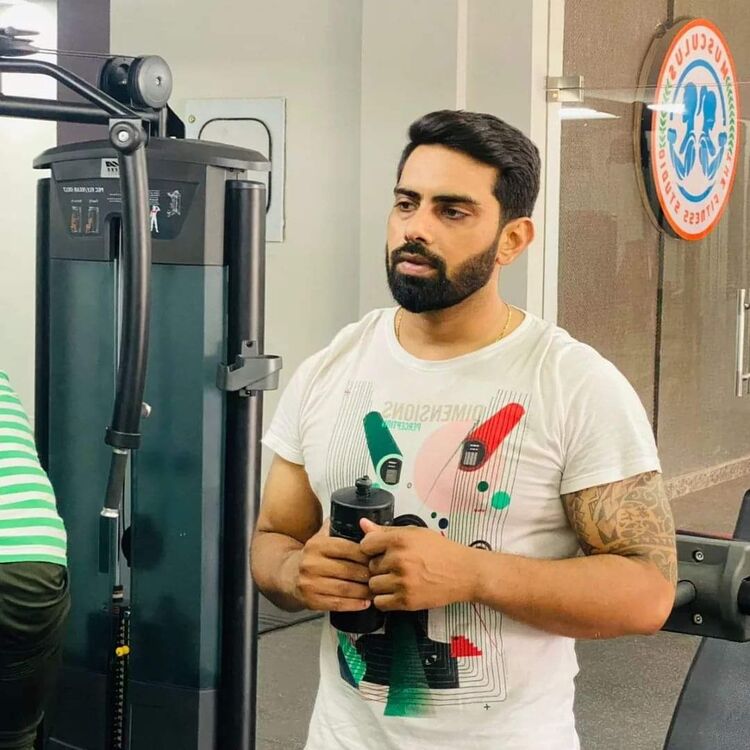 ���� 40160739 ������� Rakesh, 36 ���, ���� ���������� � ������