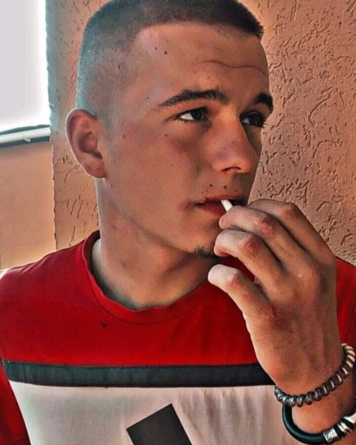  28574119  , 21 ,    