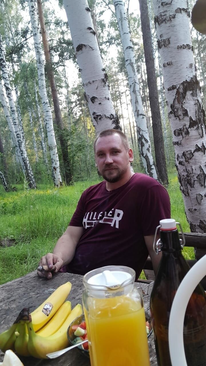  ,   Kirill, 37 ,   ,   