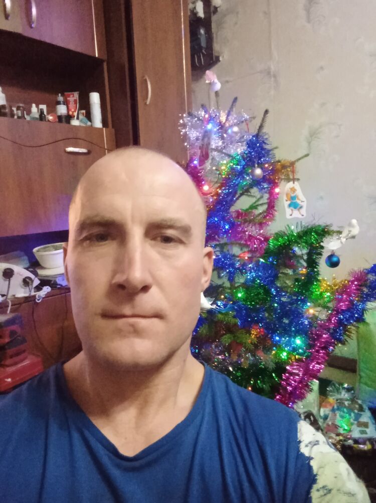  ,   Sergei, 40 ,   ,   