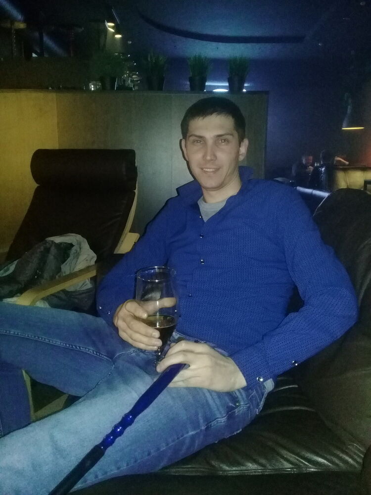  ,   Alex, 33 ,   ,   , c 