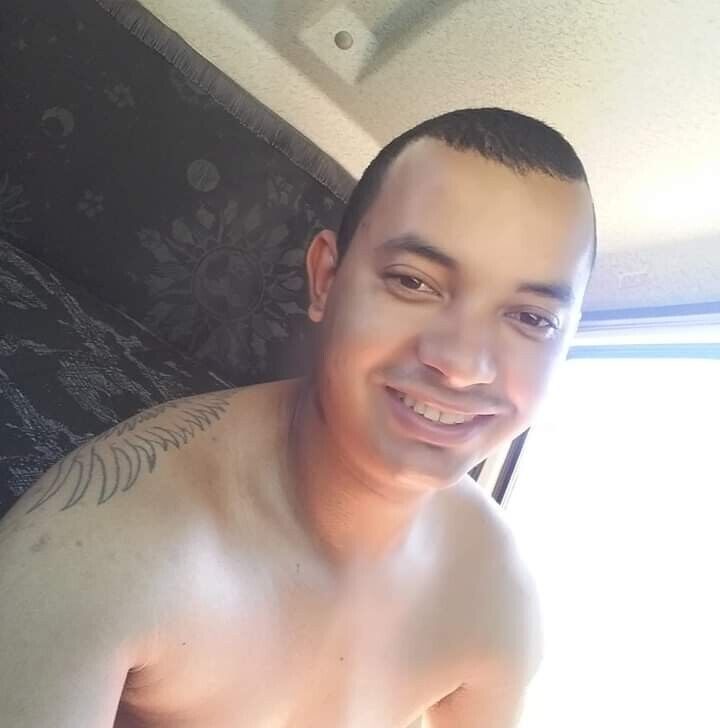  21537199  Rg, 35 ,    