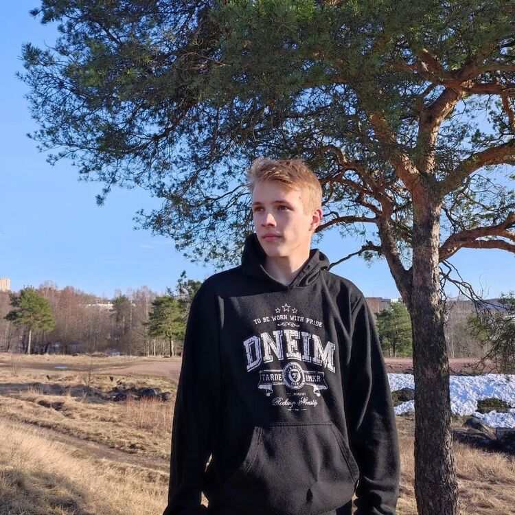  36876949  Nikita, 22 ,    -