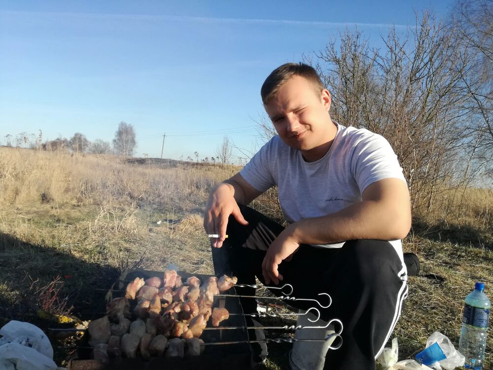  43335919  , 28 ,    