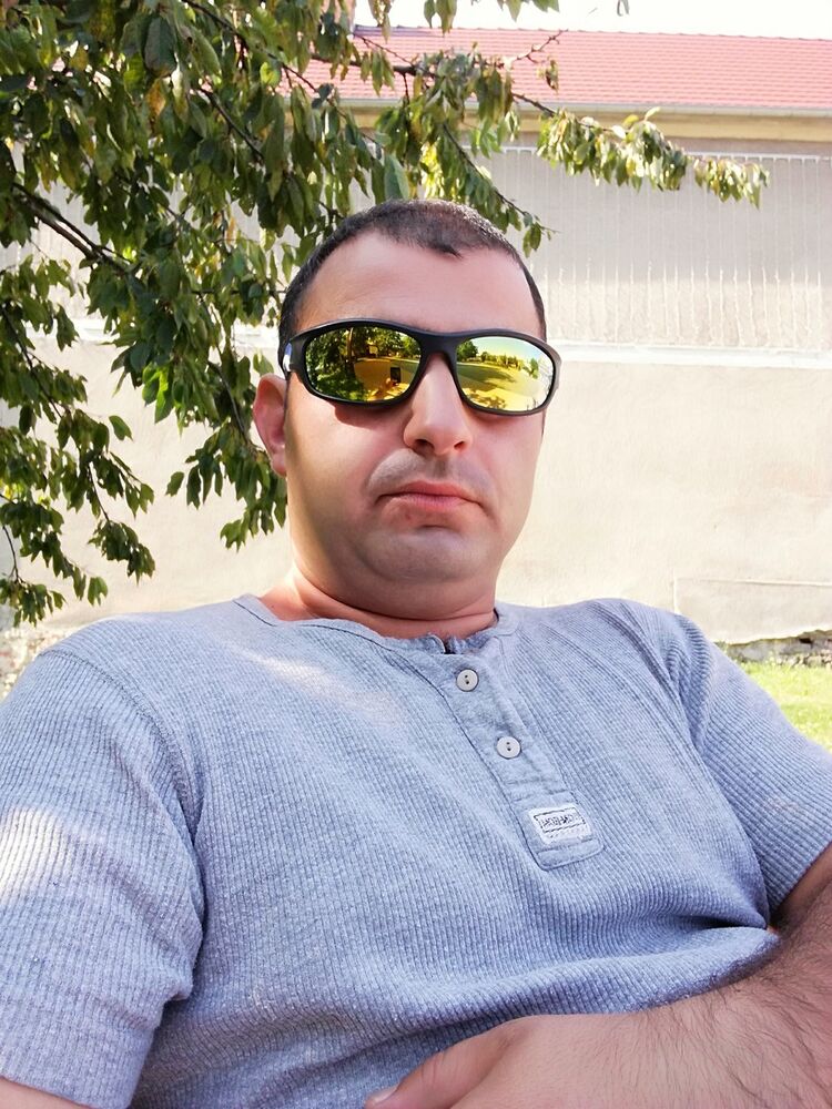  16948409  Vano, 38 ,    