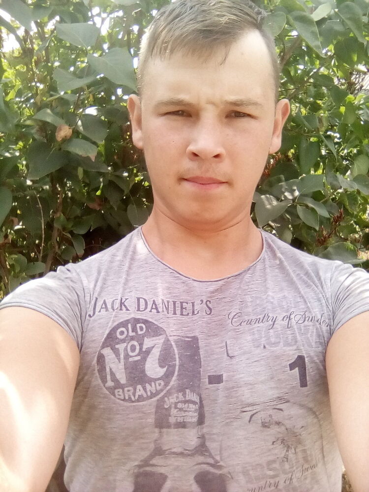  17516499  Vitaliy, 25 ,    