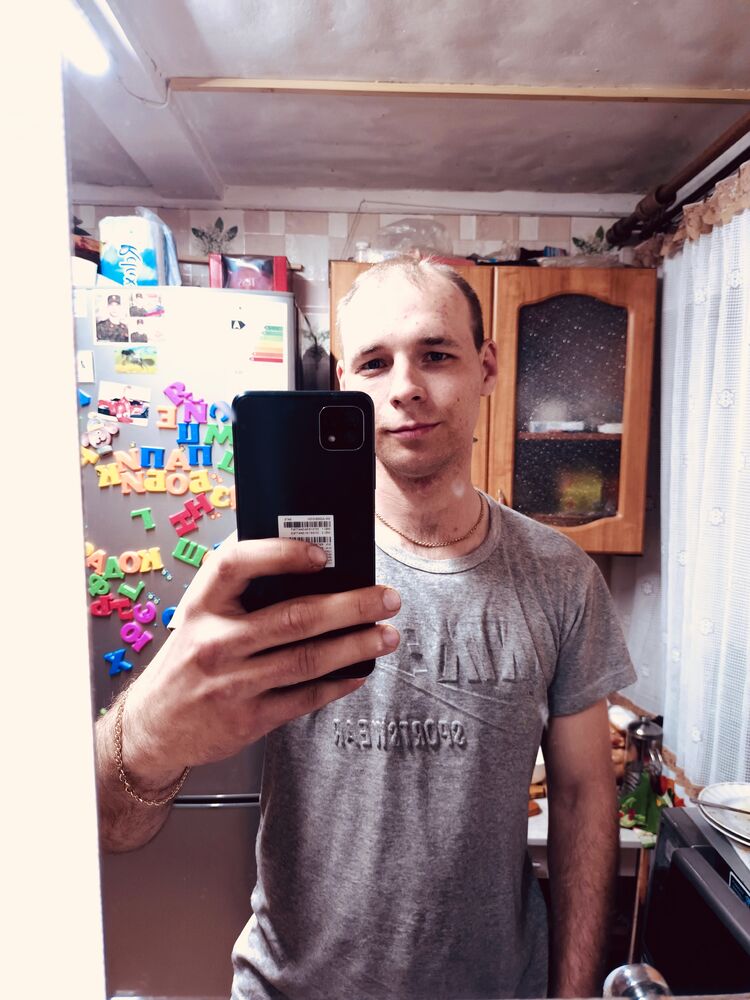  44613689  , 27 ,    