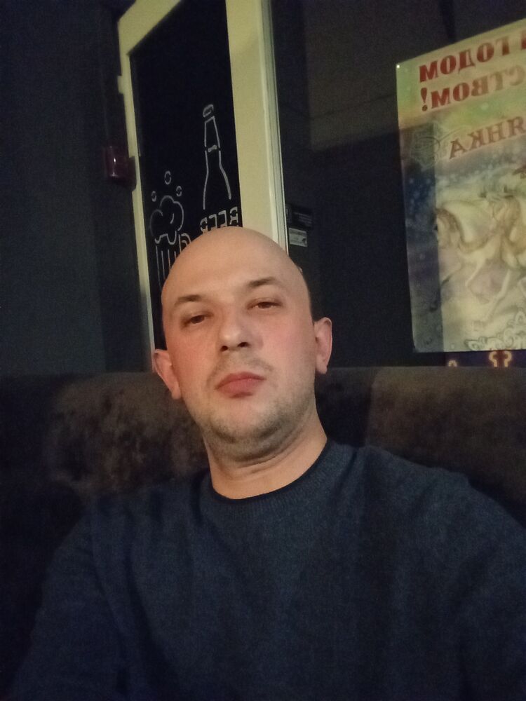  41024979  , 32 ,    