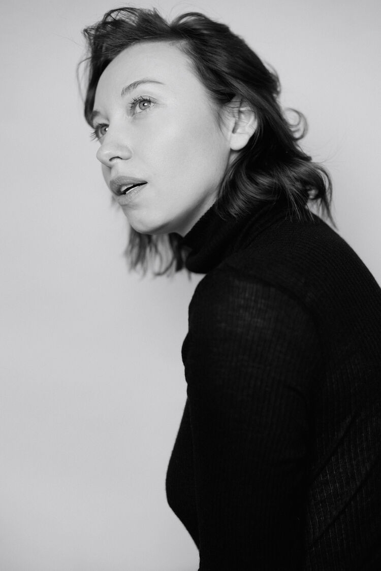  ,   Olga, 42 ,   c 