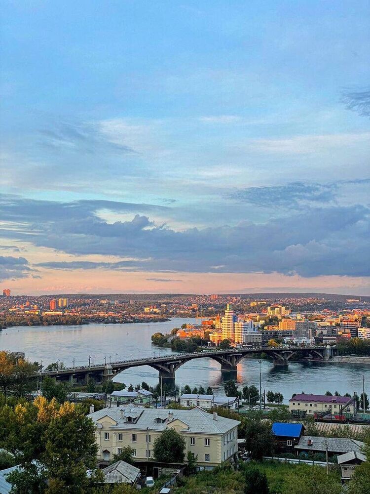 Иркутск утро. Город Пермь. Пермский край город Пермь. Пермь сверху Кама. Пермский край набережная.