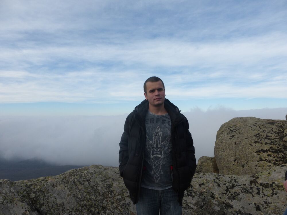  26887399  Makkoff, 32 ,    