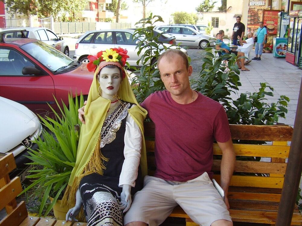  22102129  Michael, 40 ,    