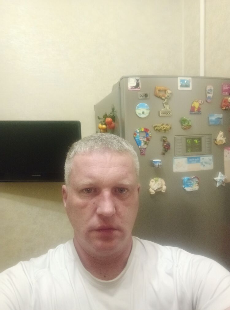  48403239  , 39 ,    