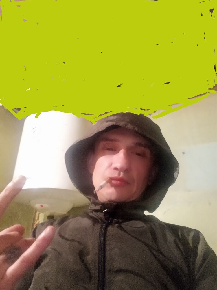  27890439  Alexander, 42 ,    