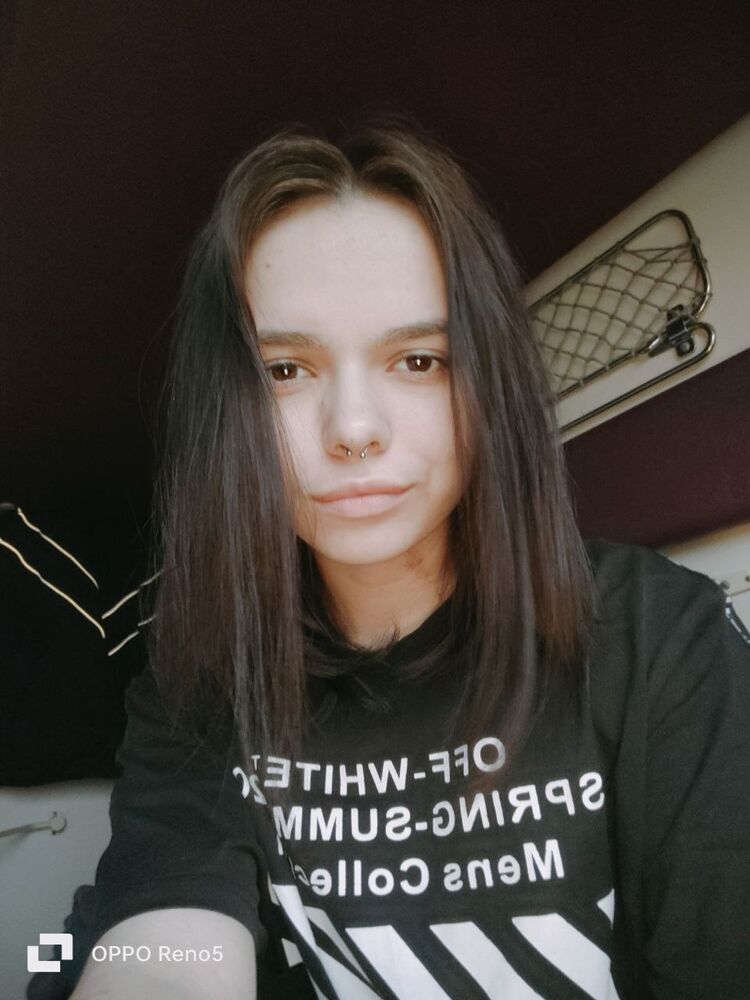  46563789  , 19 ,    