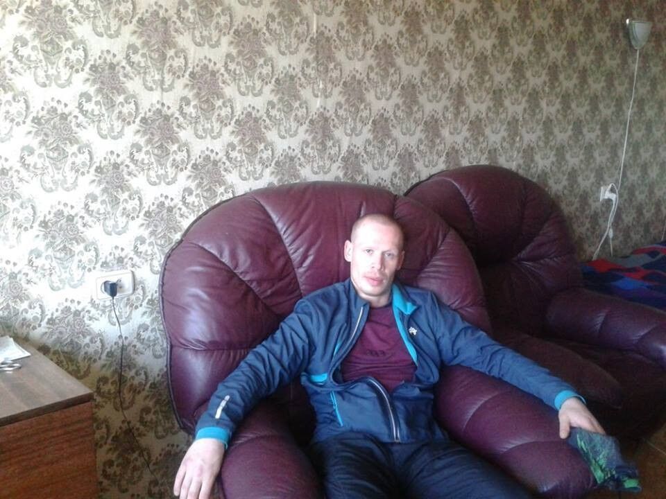  ,   Tolik, 43 ,   