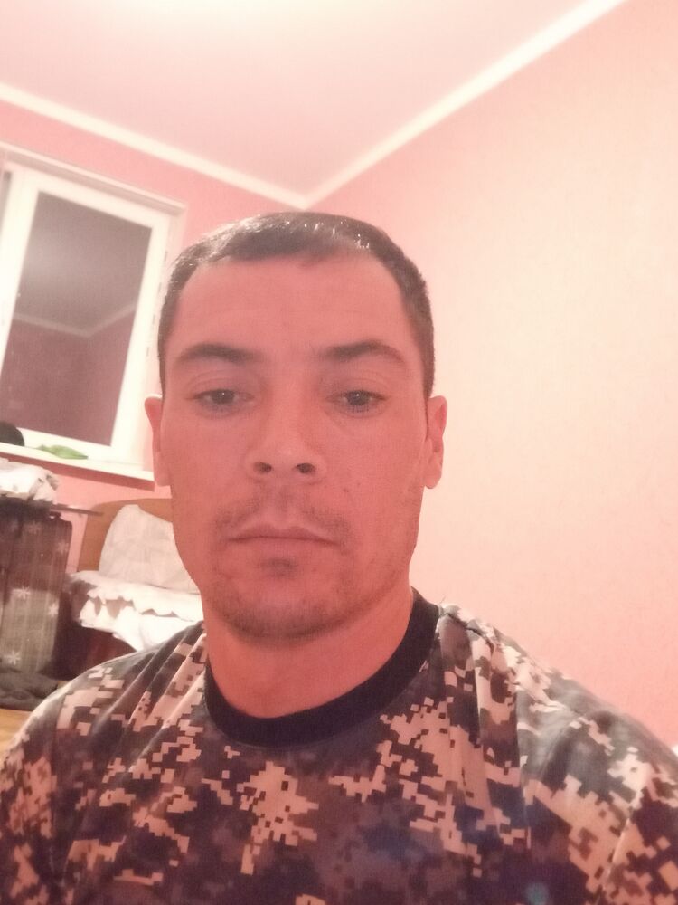  33947819  Bobomurod, 45 ,    
