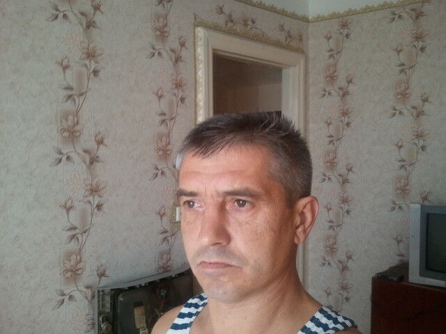  10610039  VALERA, 51 ,    