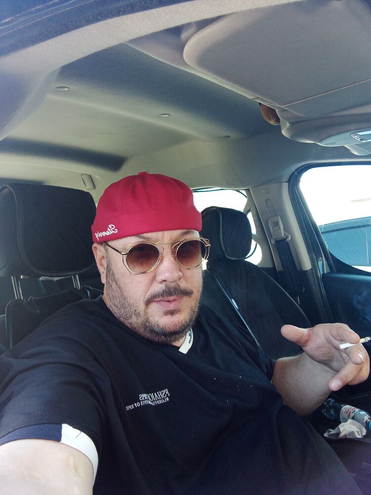  28590069  , 49 ,    