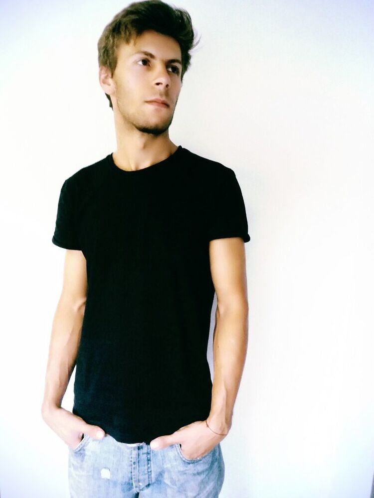  ,   Mars, 33 ,   ,   , c 