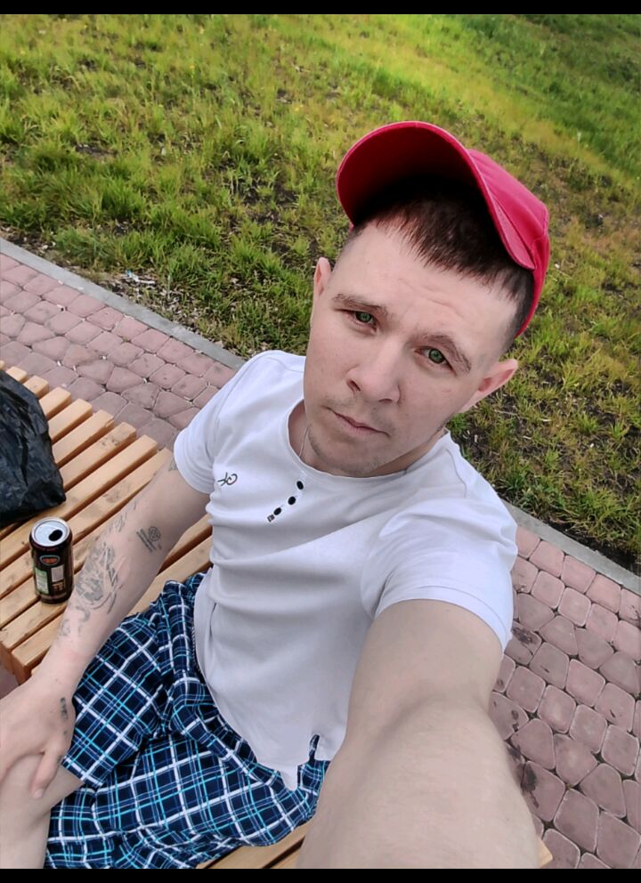  44024219  Evgeny, 32 ,    -